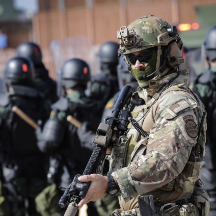 HIDALGO, TX - NOVEMBER 05:  A U.S. Border Patrol agent and fellow U.S. Customs and Border Protection (CBP), personel take part in a training exercise at the U.S.-Mexico border on November 5, 2018 in Hidalgo, Texas. Days before, U.S. Army soldiers put up razor wire at the same port of entry as part of "Operation Faithful Patriot." President Donald Trump ordered troops to the border ahead of midterm elections and weeks before the possible arrival of a migrant caravan.  (Photo by John Moore/Getty Images)